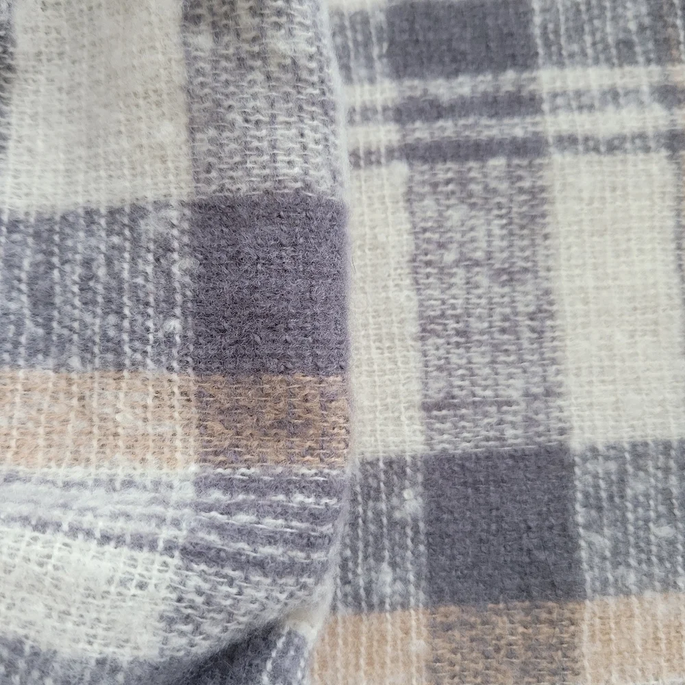 Soft & Cozy Plaid Blanket Scarf EUC Grey Tan Checkers Unisex Wrap